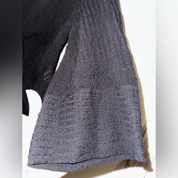 Zara women’s black low cut cropped blouse XS summer contemporary semi sheer - Picture 11 of 11